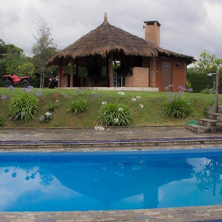 Pousada Marco Polo Campos do Jordão Exteriör bild