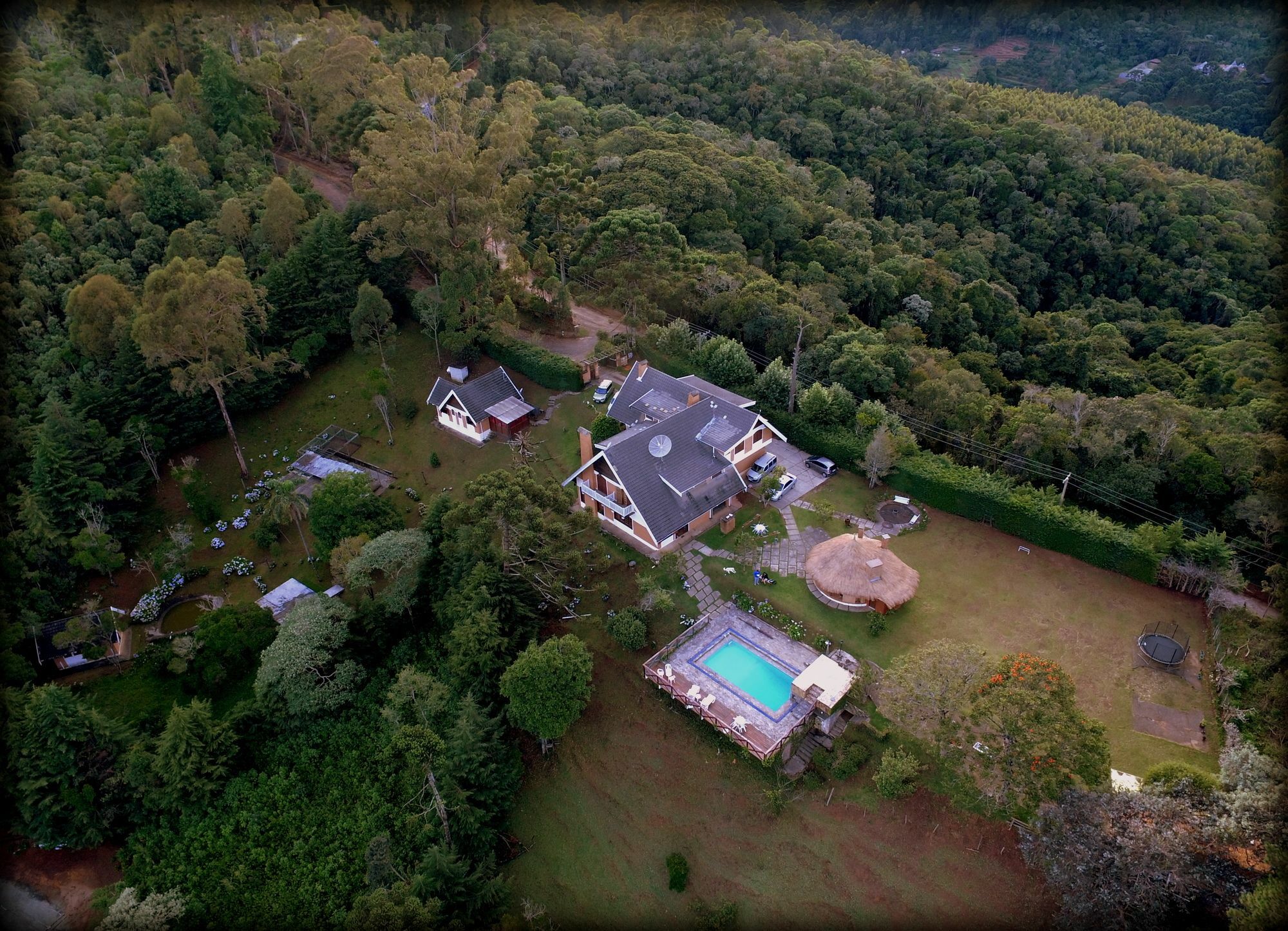 Pousada Marco Polo Campos do Jordão Exteriör bild